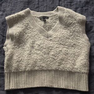 Banana Republic Gray V-Neck Sweater Vest